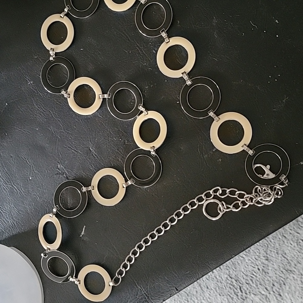Belt black and white chain